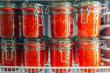 Россиян предупредили о трех популярных схемах мошенников в преддверии Нового года