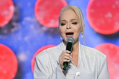 Лариса Долина