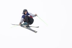 Еще пять российских спортсменов получили нейтральный статус. Что это значит?