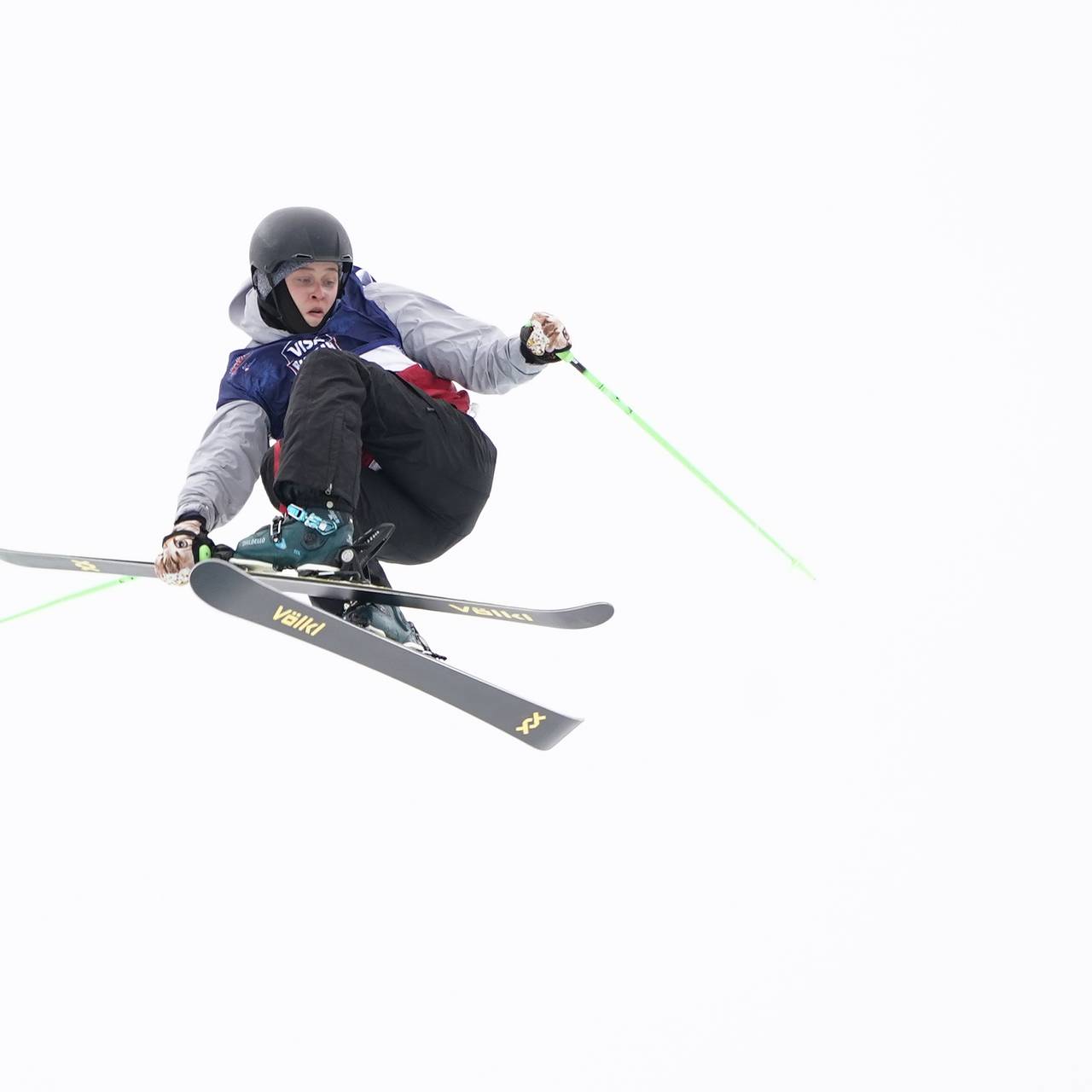 Еще пять российских спортсменов получили нейтральный статус. Что это значит?