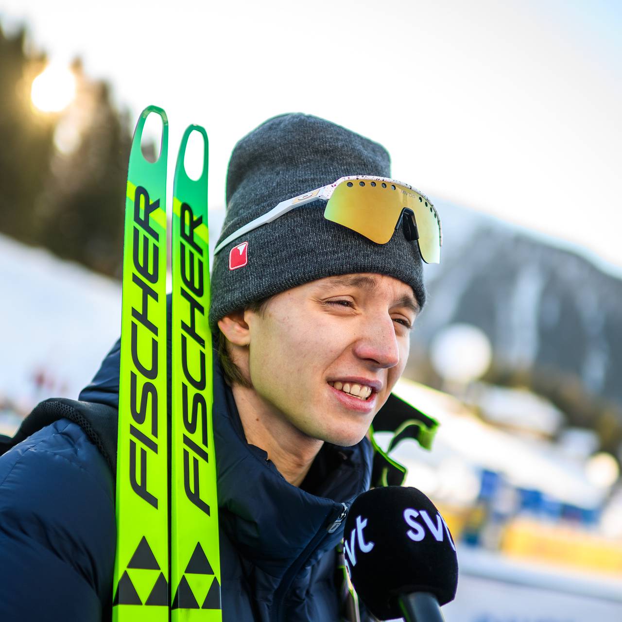 Россиянин Коростелев упал в масс-старте на &laquo;Тур де Ски&raquo;