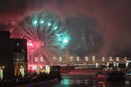 Москвичей предупредили о риске попасть в тюрьму за новогодние салюты