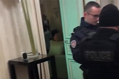 Популярного в России блогера ограбили в Париже