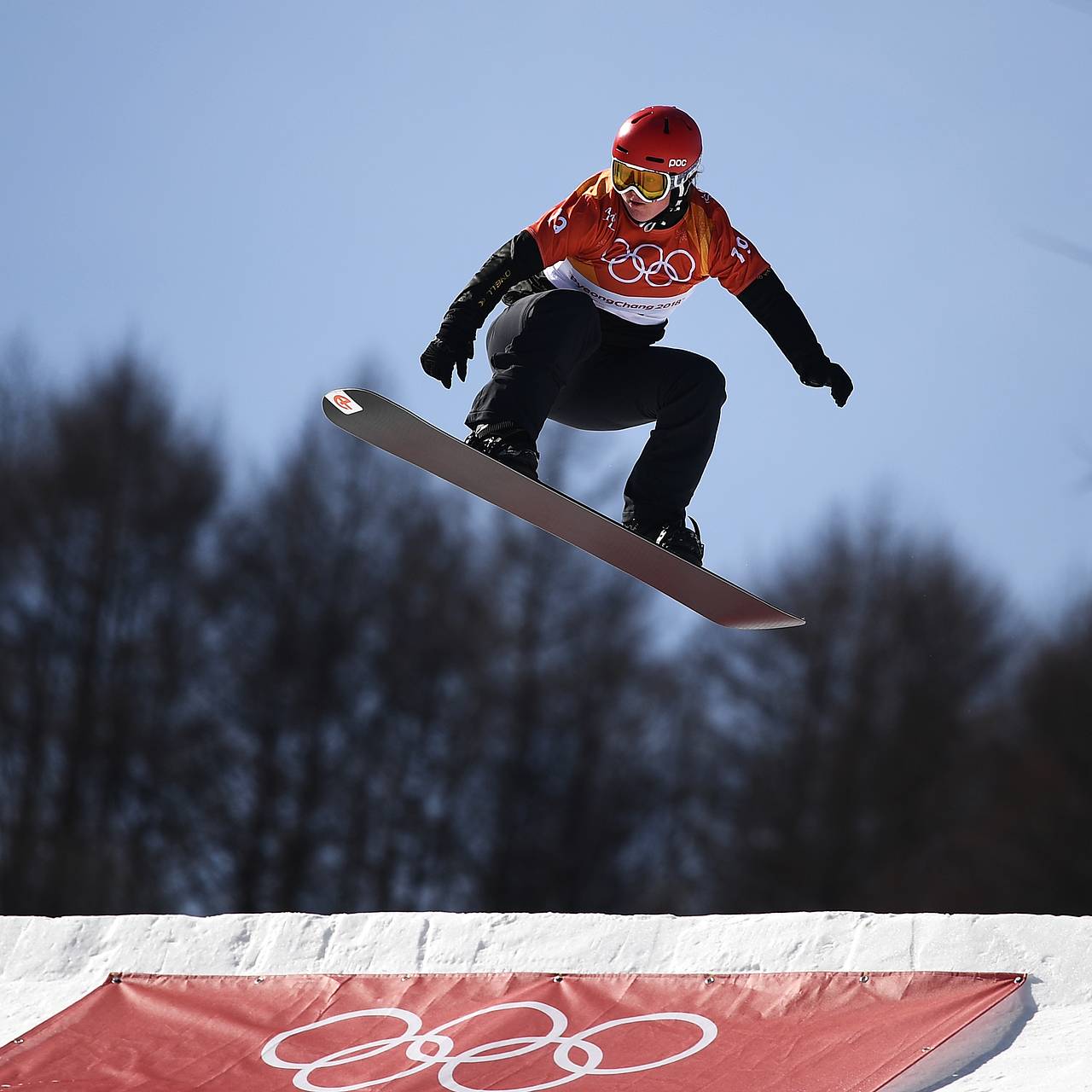 FIS предоставила нейтральный статус еще трем российским сноубордистам