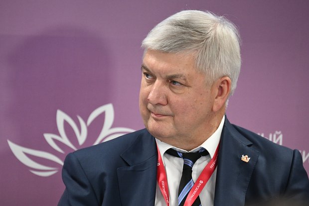 Александр Гусев