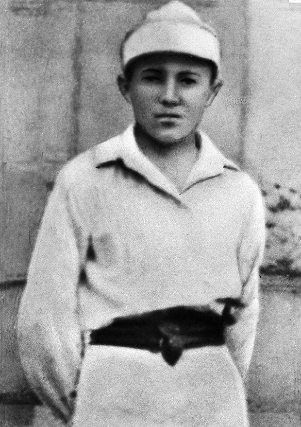 Сергей Королев во время учебы в профессиональной строительной школе