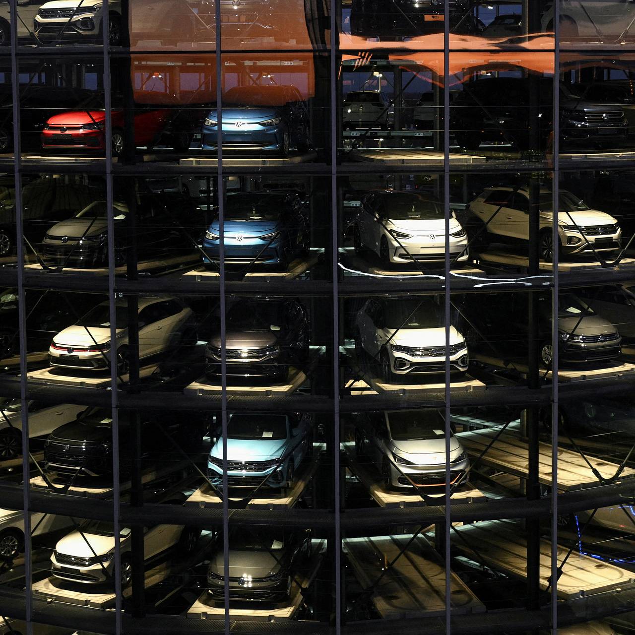 Продажи ушедшего из России автобренда упали