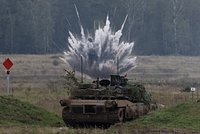 Глобальные расходы на оборону подскочили до максимума 
