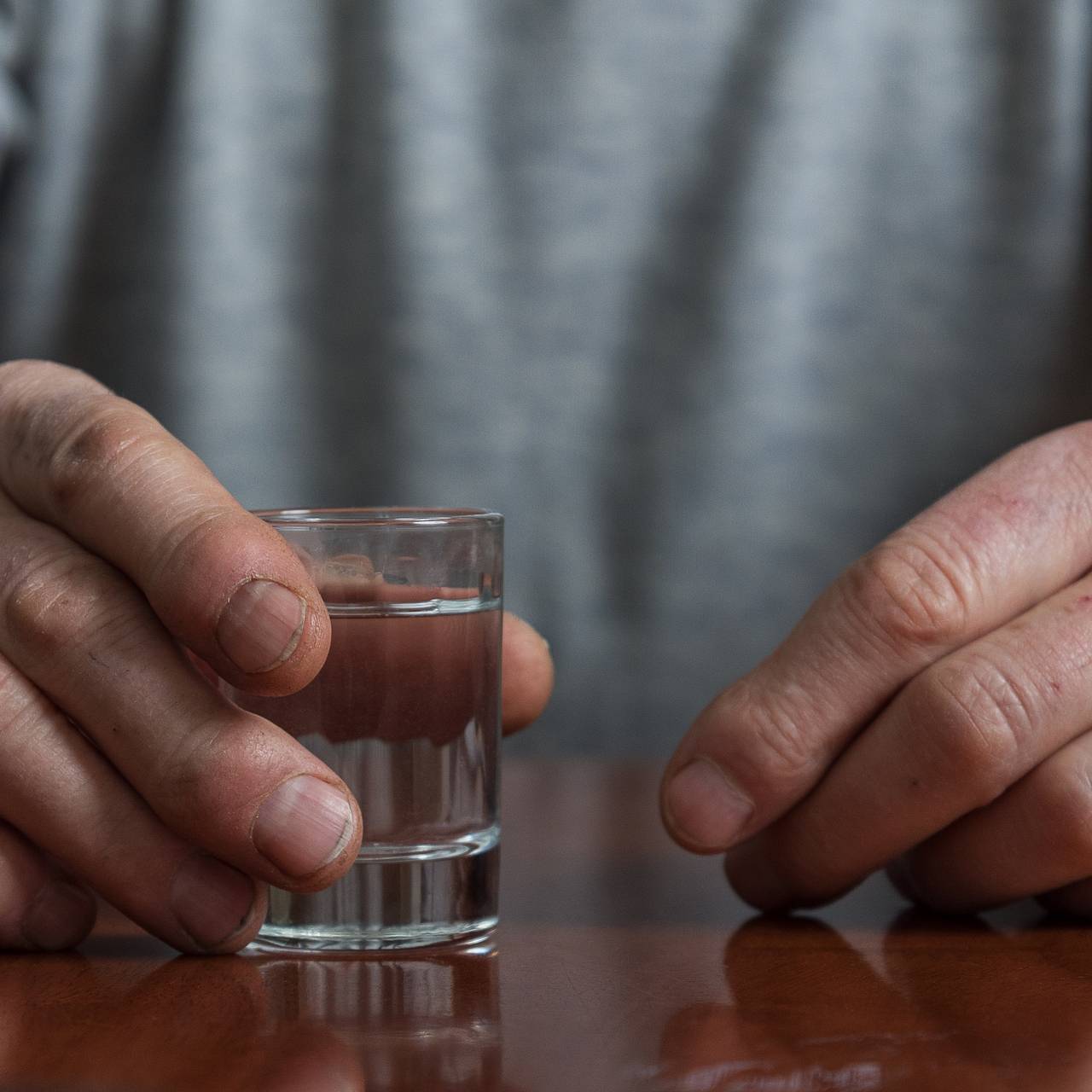 Раскрыта связь между употреблением алкоголя и деменцией