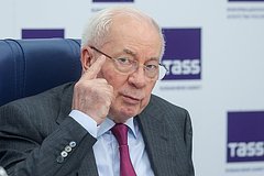 Николай Азаров