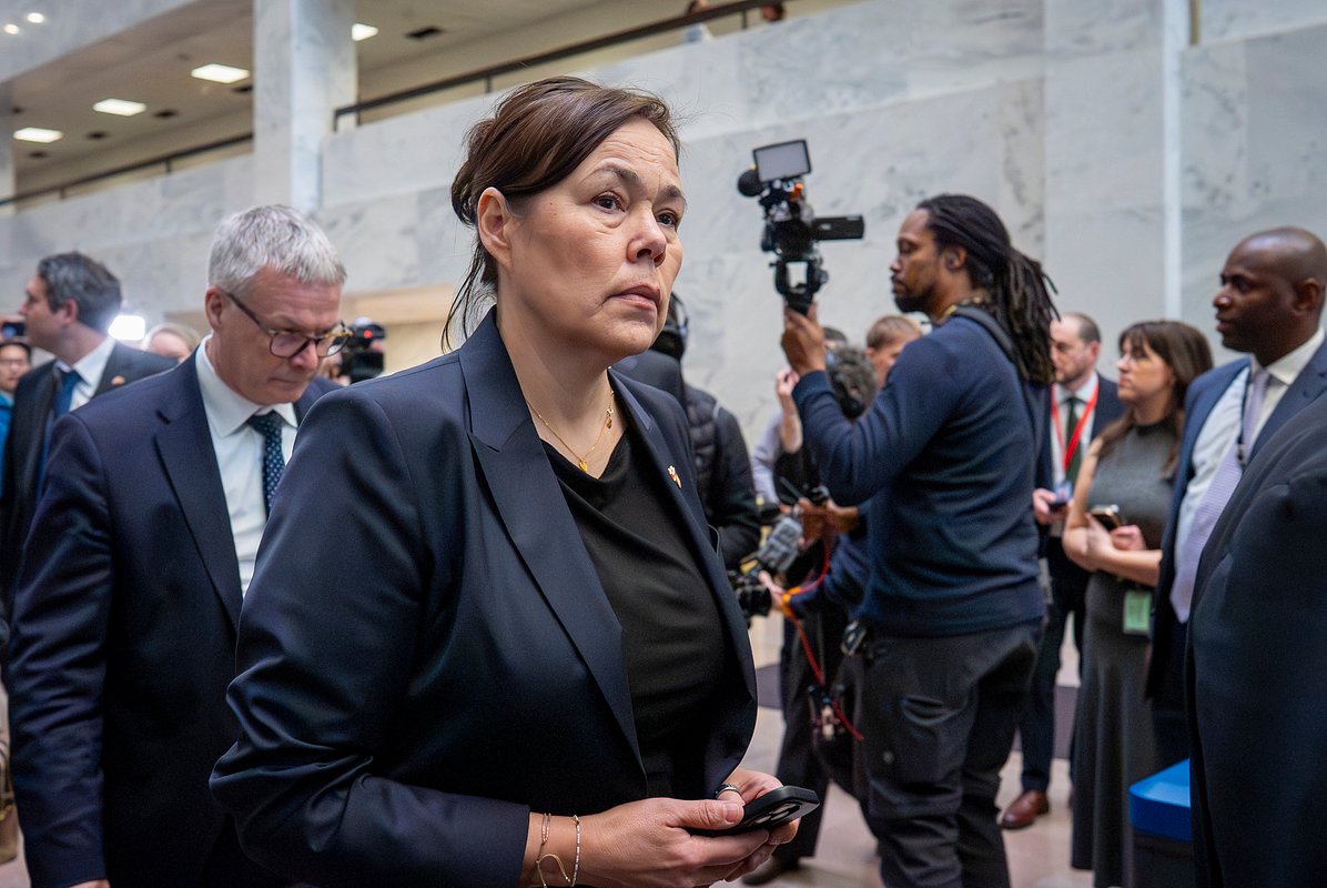 Вивиан Моцфельдт прибывает на встречу в Капитолий