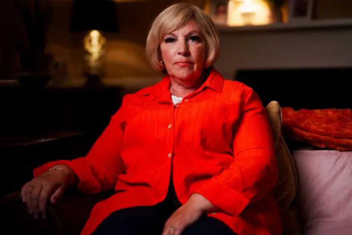 Кристин, мать Адель Ренни