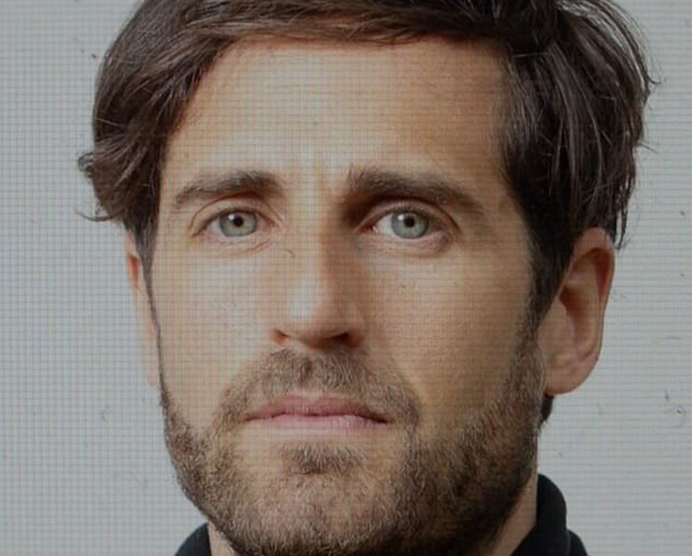 Мужское фото, которое использовала Адель Ренни для фейковых аккаунтов