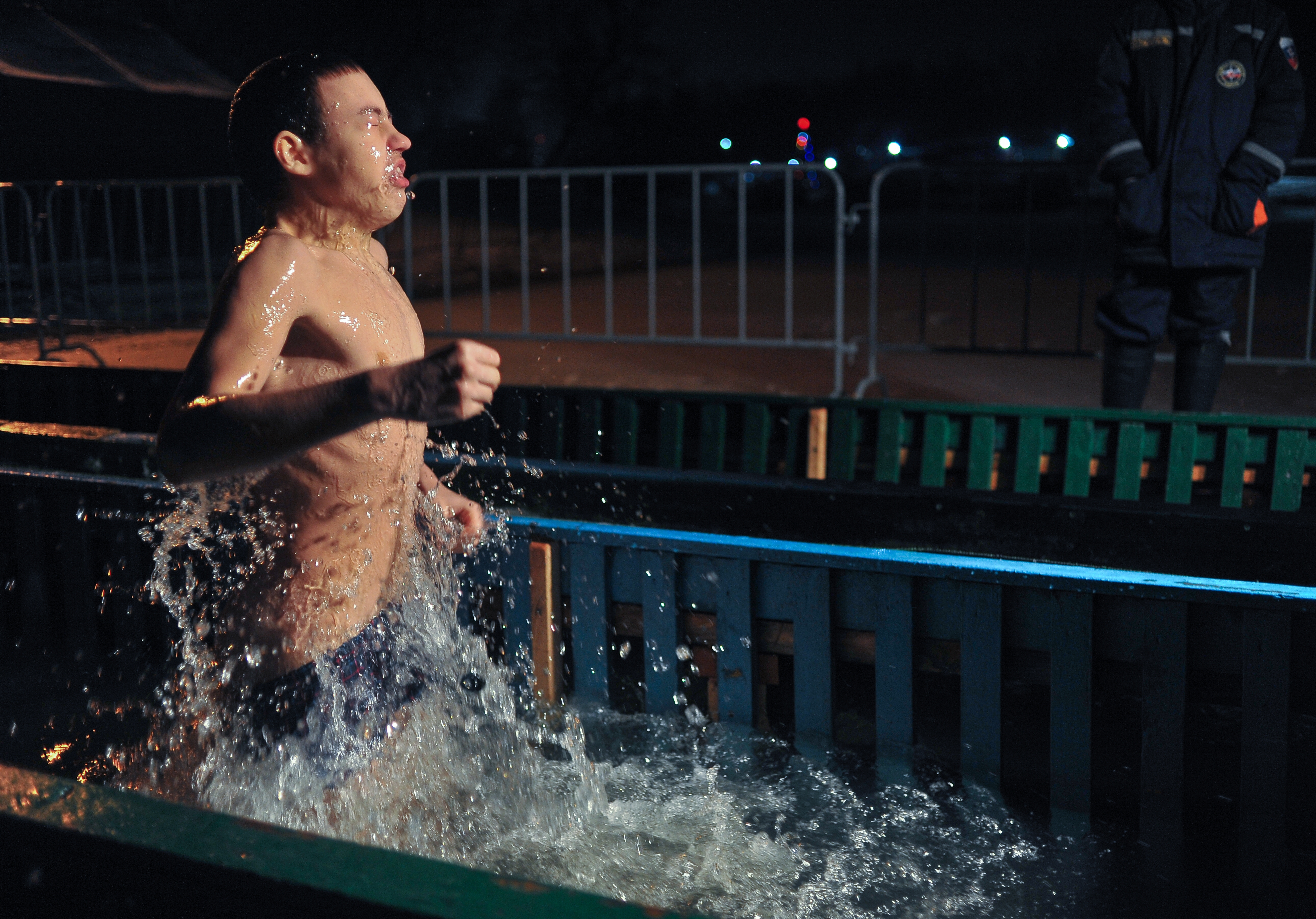 Врач&nbsp; назвал способ предотвратить внезапную смерть в Крещенскую ночь