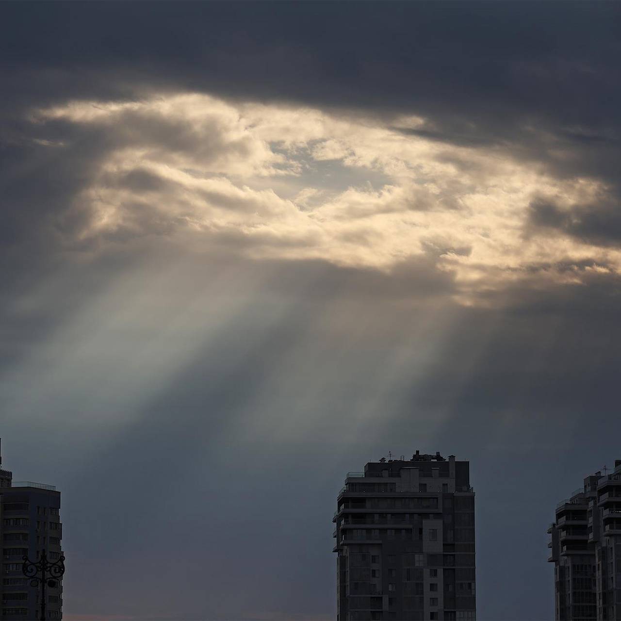 Россиян научили предсказывать погоду