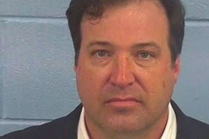 Стоматолог получил 180 лет тюрьмы за изнасилования подчиненных и пациенток