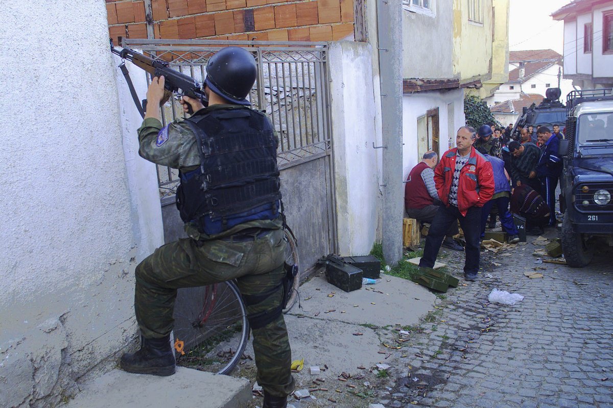 Перестрелка в Тетово, Северная Македония, весна 2001 года