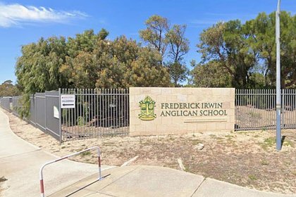 Учительница родила ребенка от 12-летнего школьника