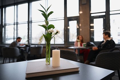 В Москве массово закрываются рестораны, бары и кафе. Такого не было со времен пандемии