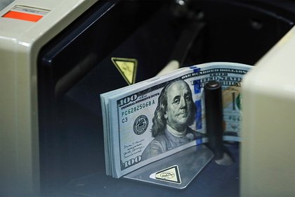 Доллару предсказали худшую неделю из-за политического кошмара