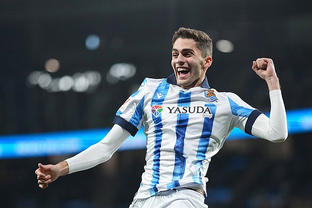 Арсен Захарян