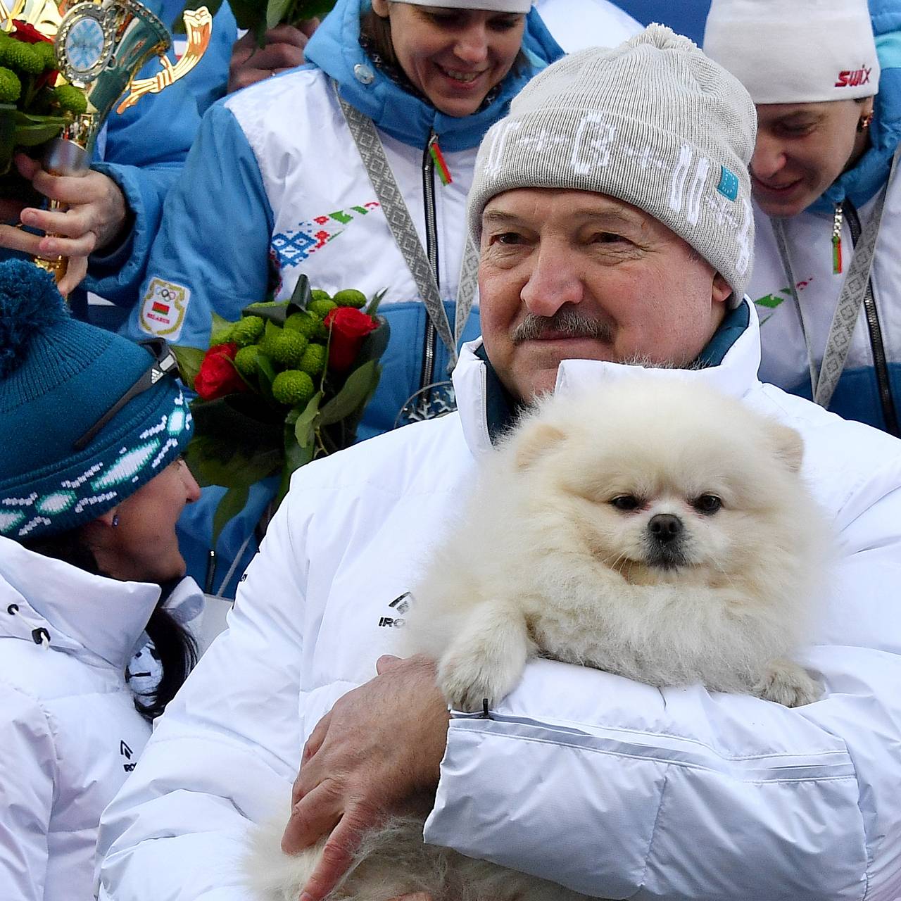 Зеленский сравнил права белорусов и собаки Лукашенко