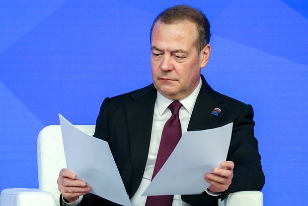 Дмитрий Медведев