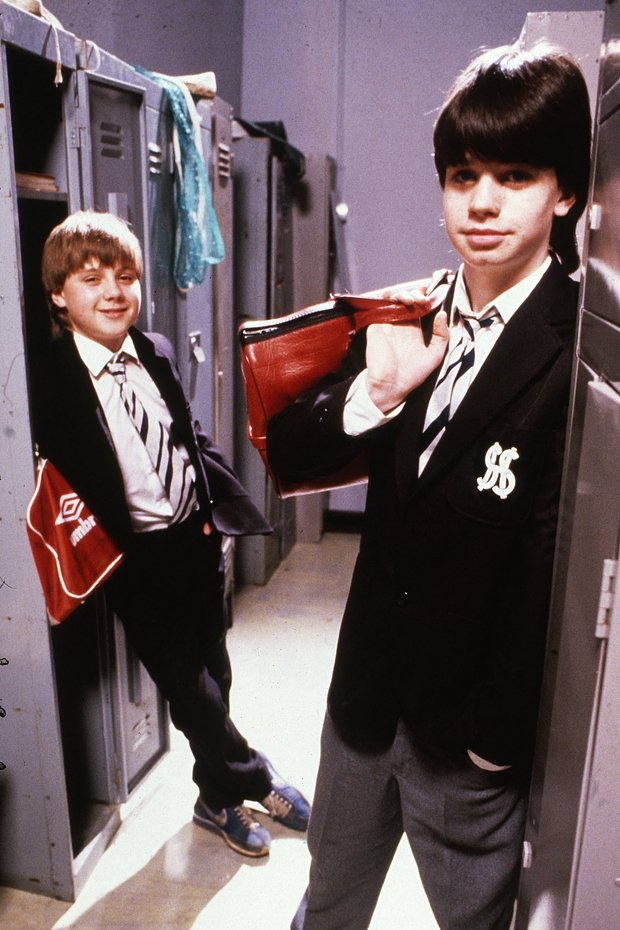 Элфорд (на заднем плане) задержался в сериале на несколько сезонов