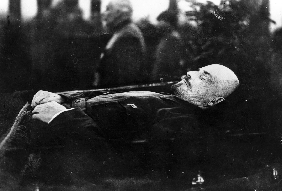 Тело Владимира Ленина в Кремле, 1924 год