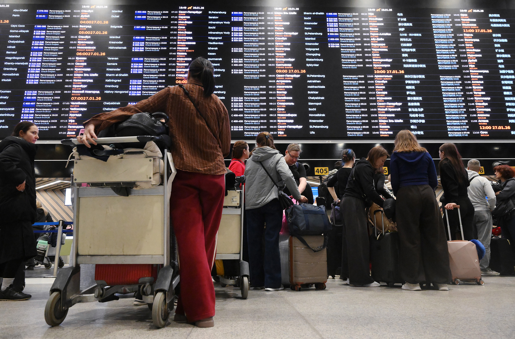 Столичный&nbsp; аэропорт закрыли на прилет самолетов из-за непогоды