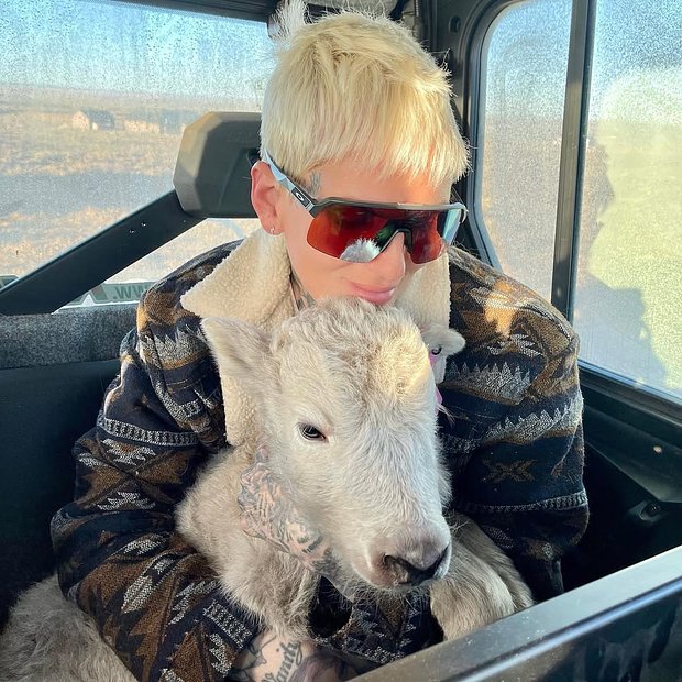 Бьюти-блогер Джеффри Стар