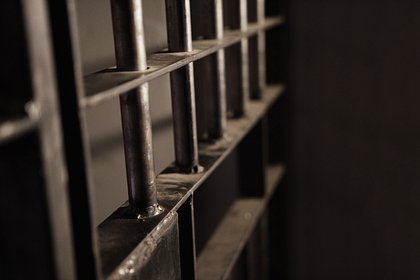 Азербайджан оставил задержанных россиян в тюрьме