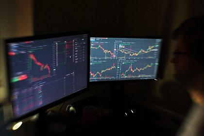 На обвал доллара сделали рекордные ставки