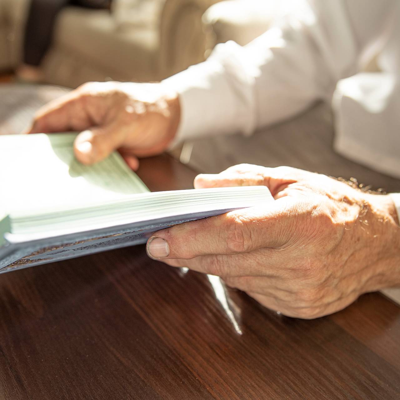 Пожилая россиянка влюбила в себя пенсионера ради одной цели