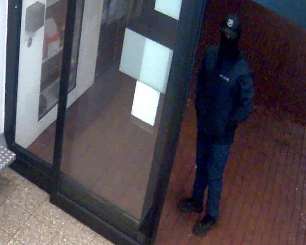 Один из преступников на записи камеры видеонаблюдения