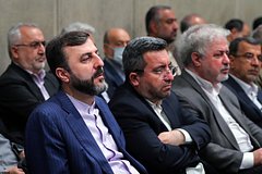 Казем Гарибабади (слева)