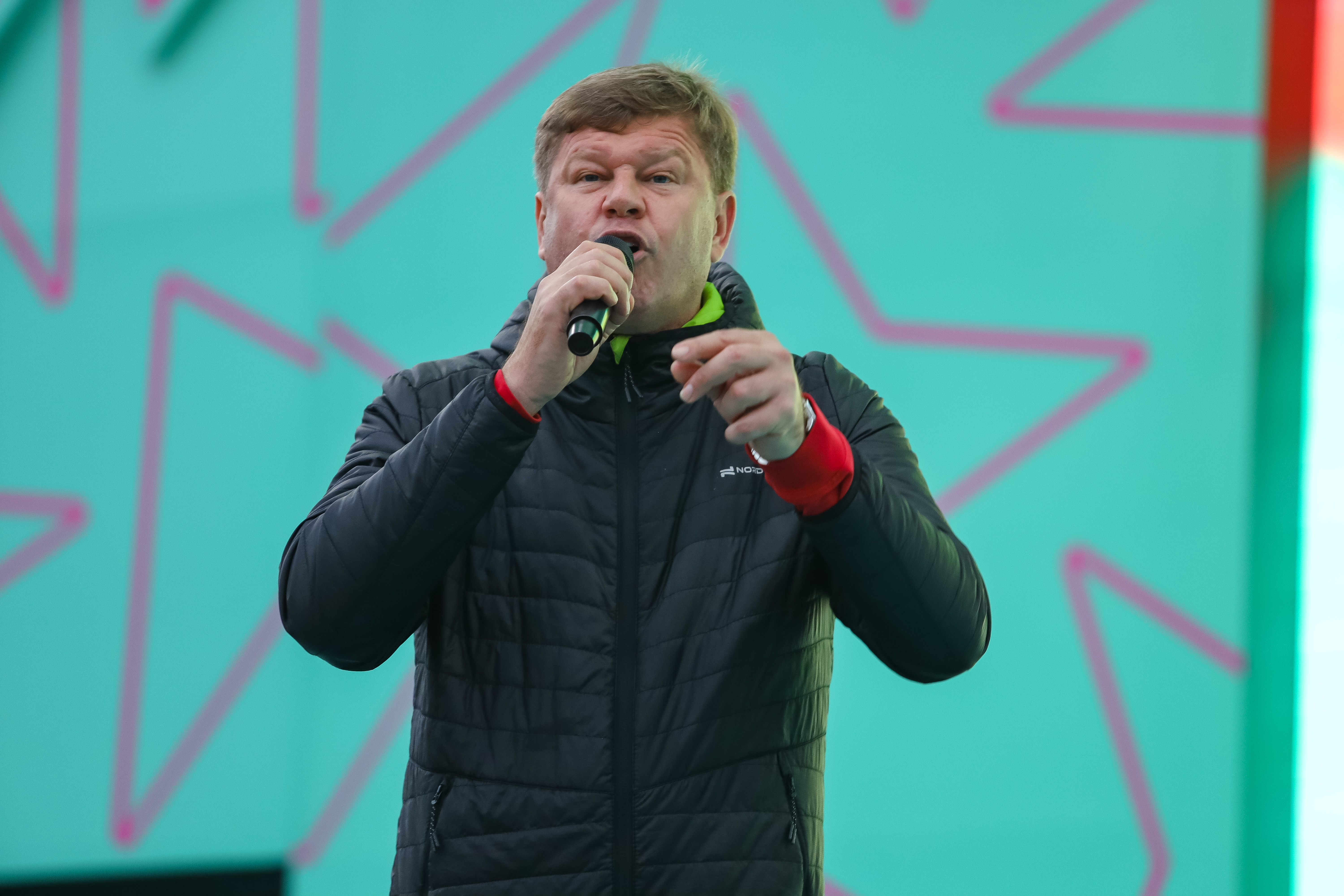 Губерниев&nbsp; ответил усомнившейся в его человеческих качествах российской лыжнице-чемпионке