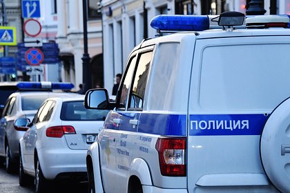 Российский подросток поджог дорогостоящий автомобиль возле отдела полиции