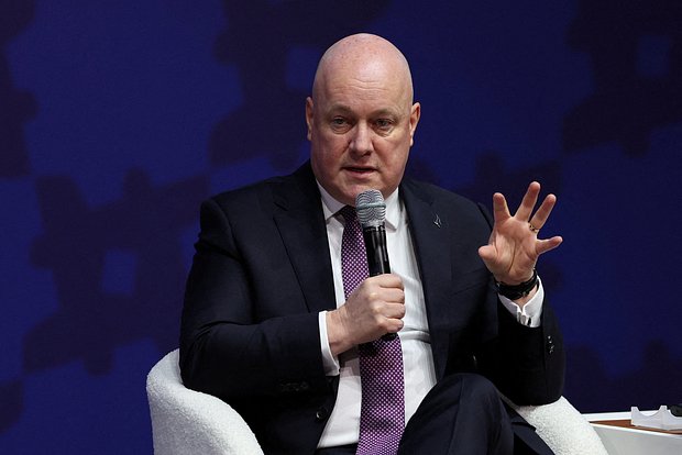 Кристофер Лаксон