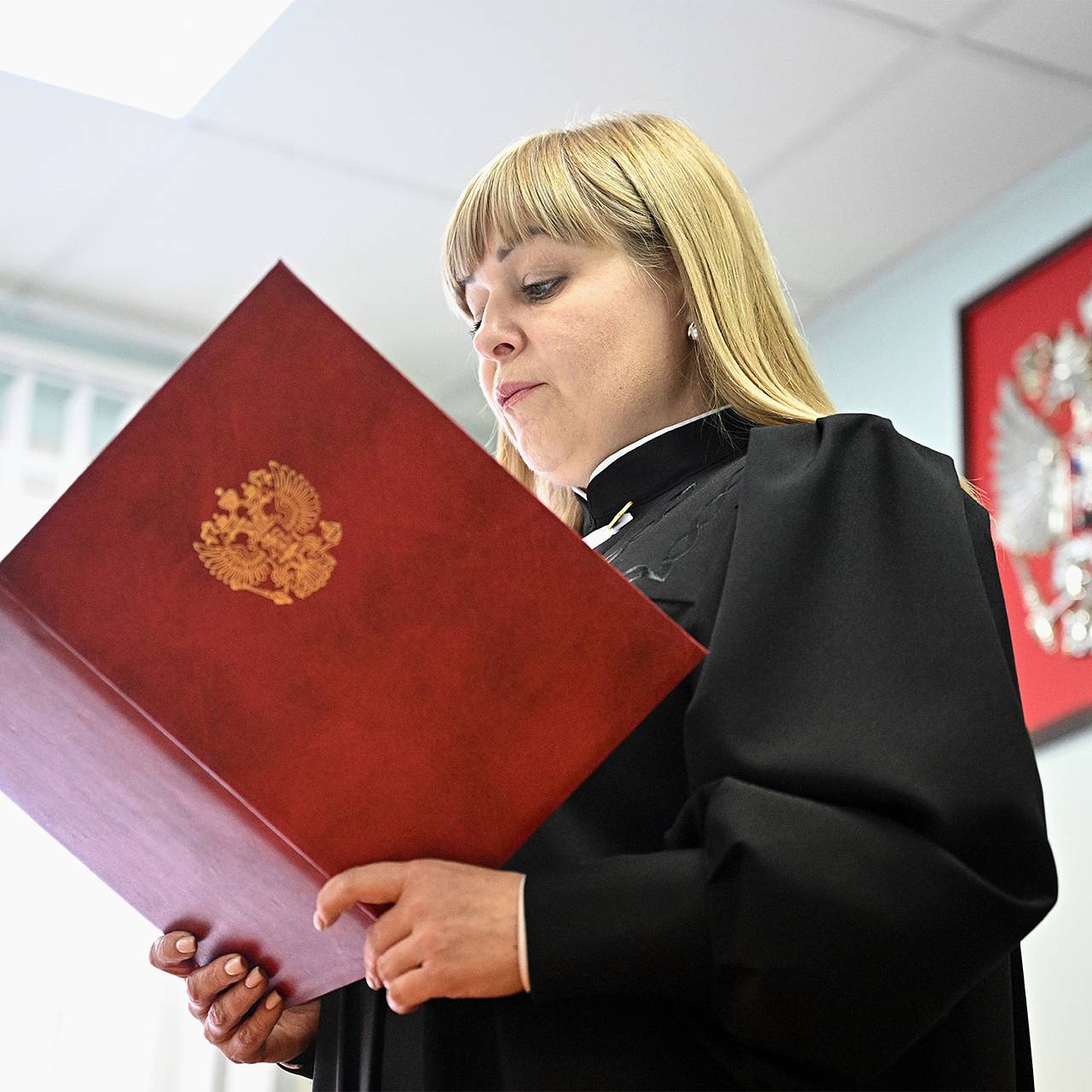 Экс-вице-губернатора Петербурга захотели лишить жилья