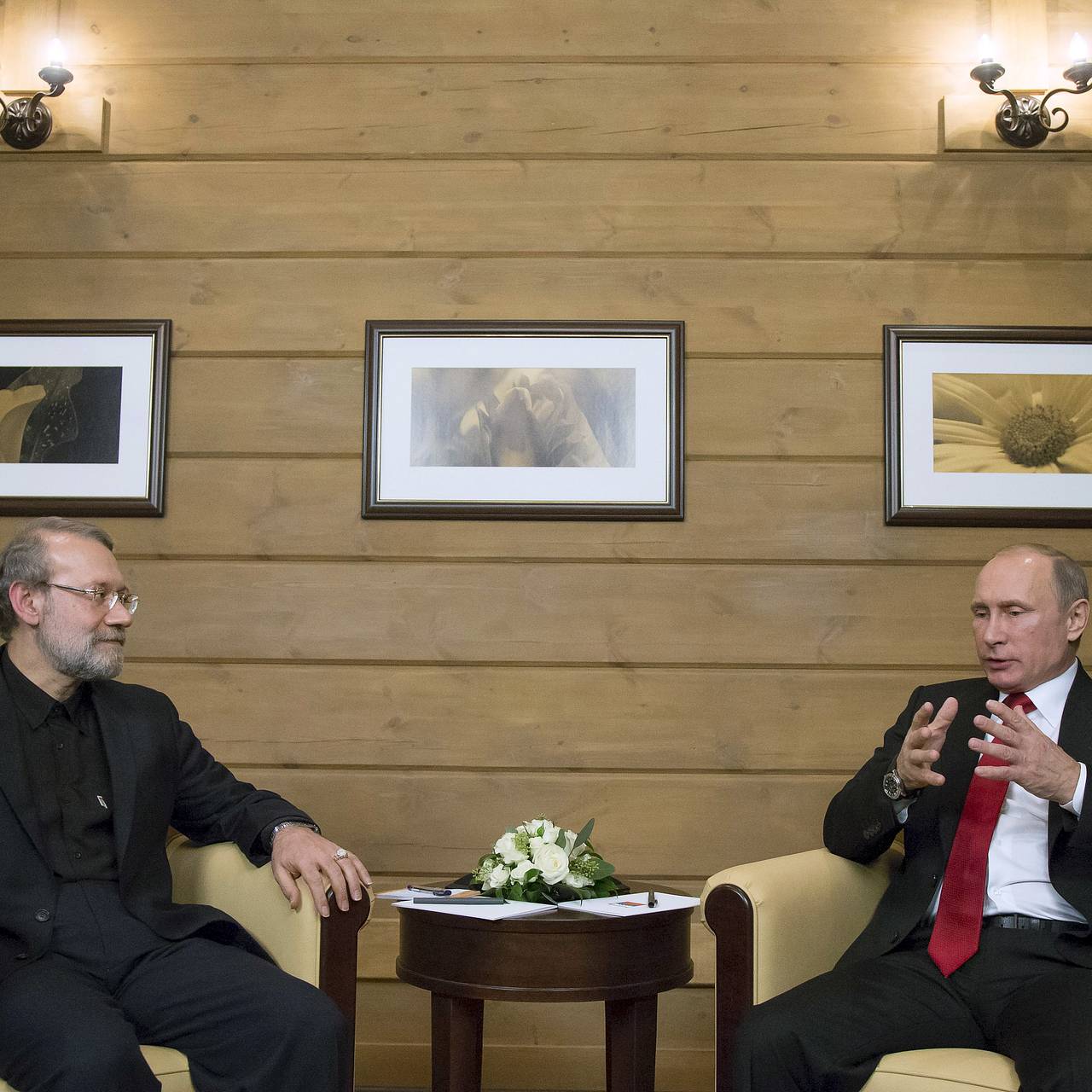 Путин встретился с секретарем Высшего совета нацбезопасности Ирана