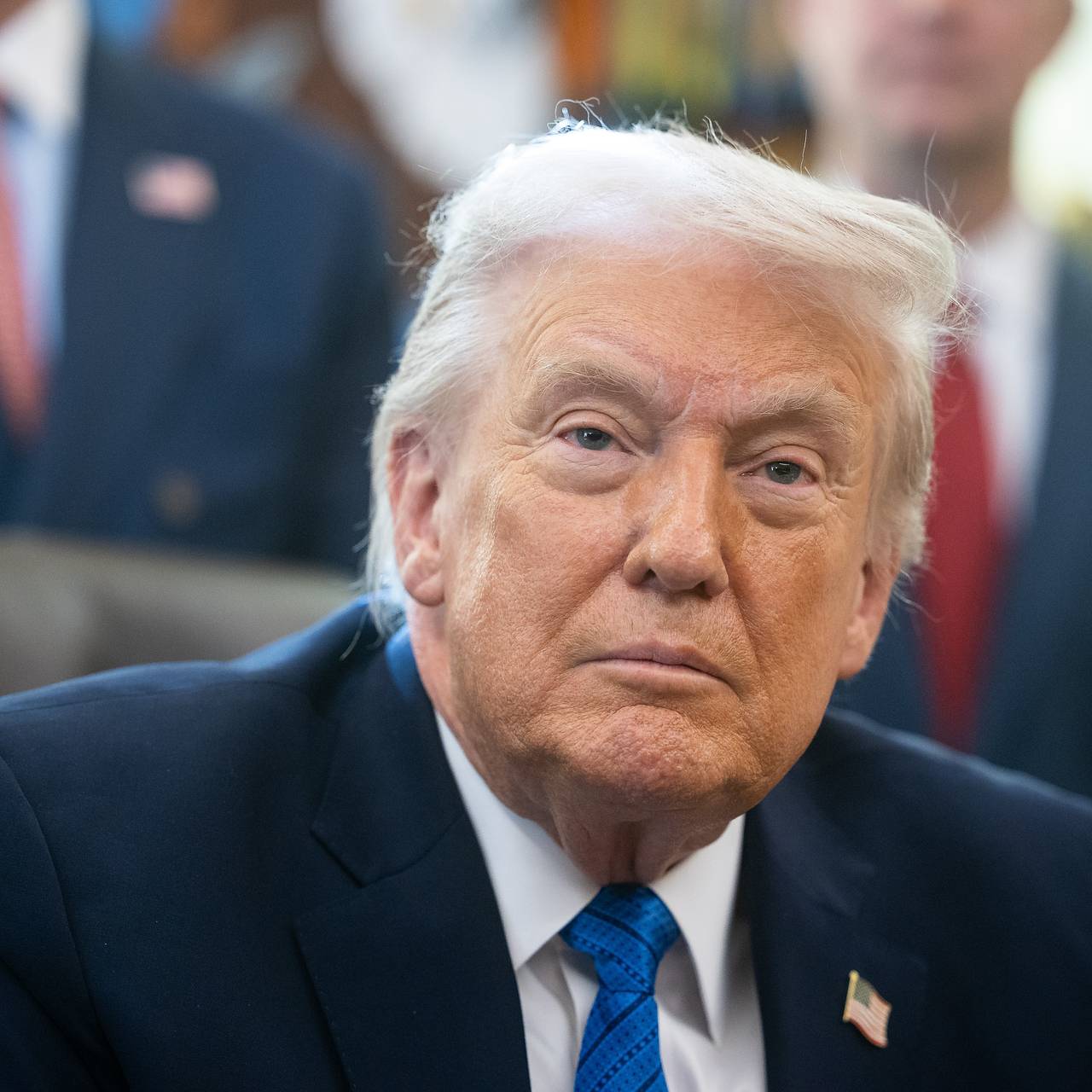 Обличающий Трампа документ пропал из файлов Эпштейна