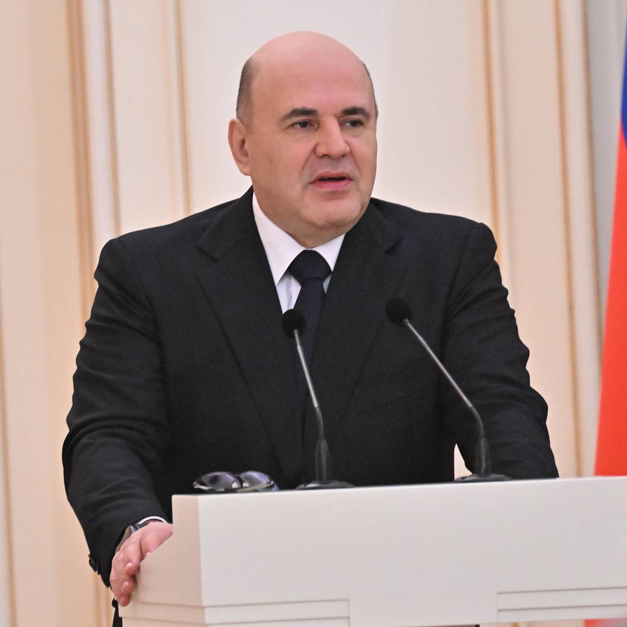 Мишустин исключил несколько человек из состава совета кино