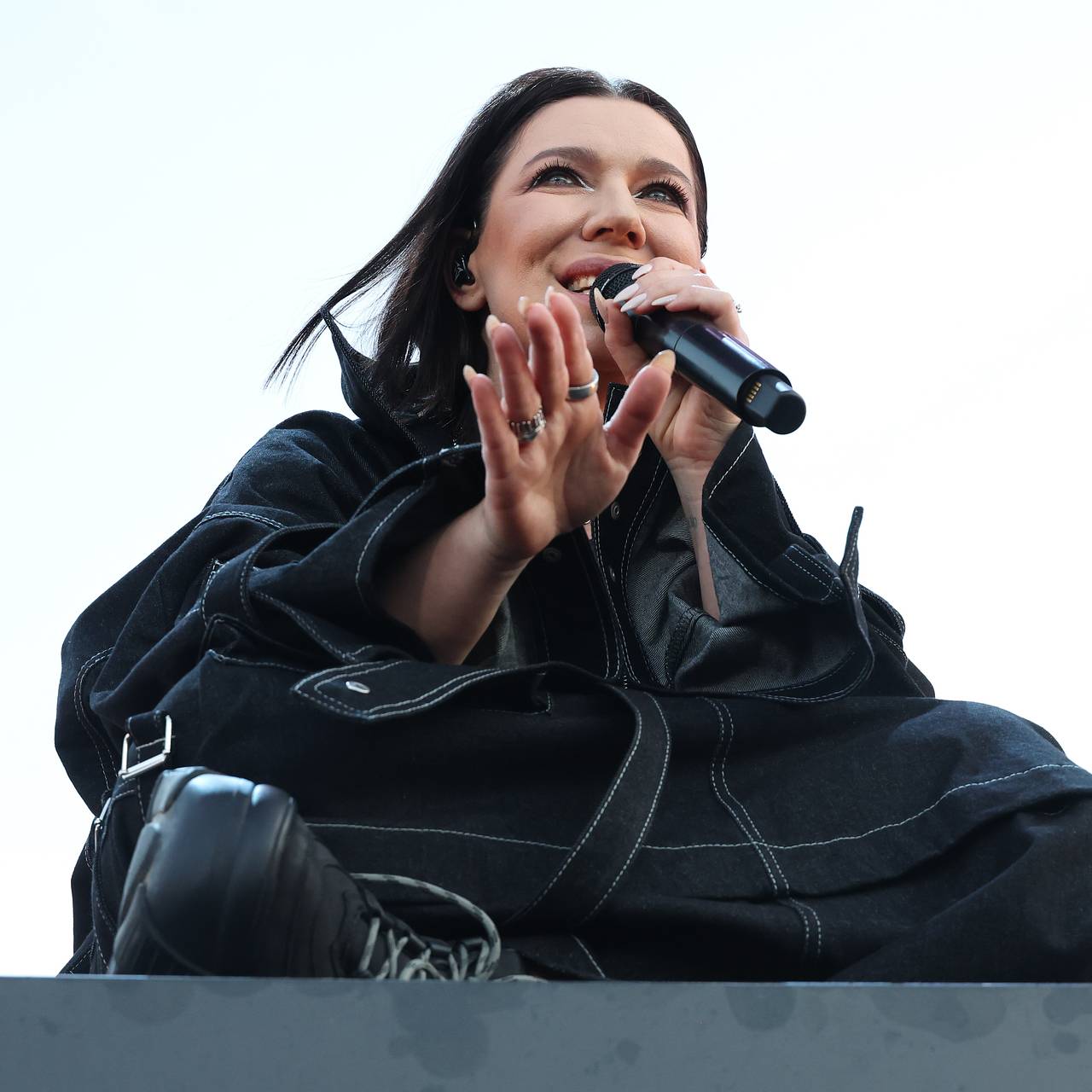 Известная украинская певица получила паспорт России