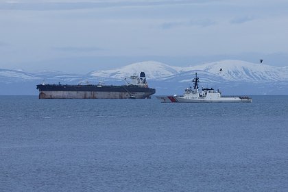 Россиянин с захваченного США танкера вернулся домой