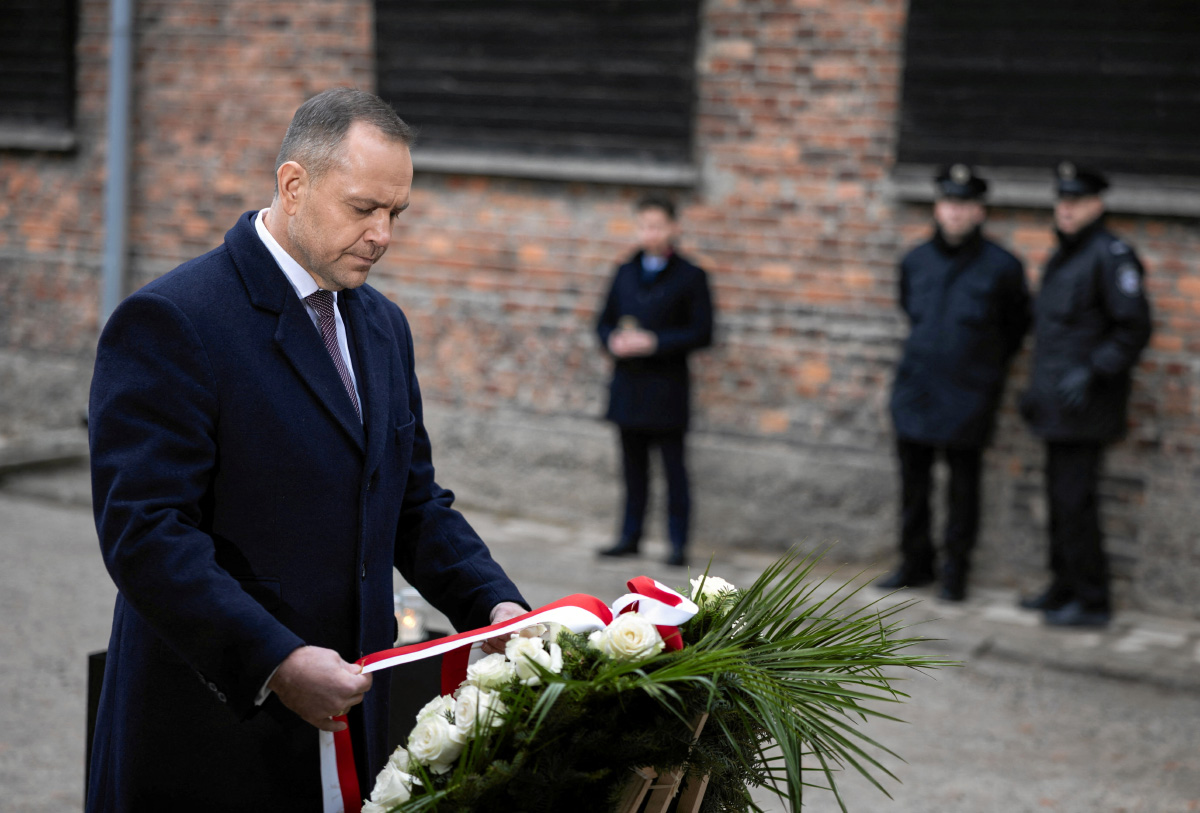 «Приравнять&nbsp; освободителей к палачам». В Израиле отреагировали на скандальное заявление президента Польши о роли СССР в холокосте