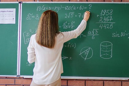 &laquo;Учительницу года&raquo; обвинили в сексе с несовершеннолетним