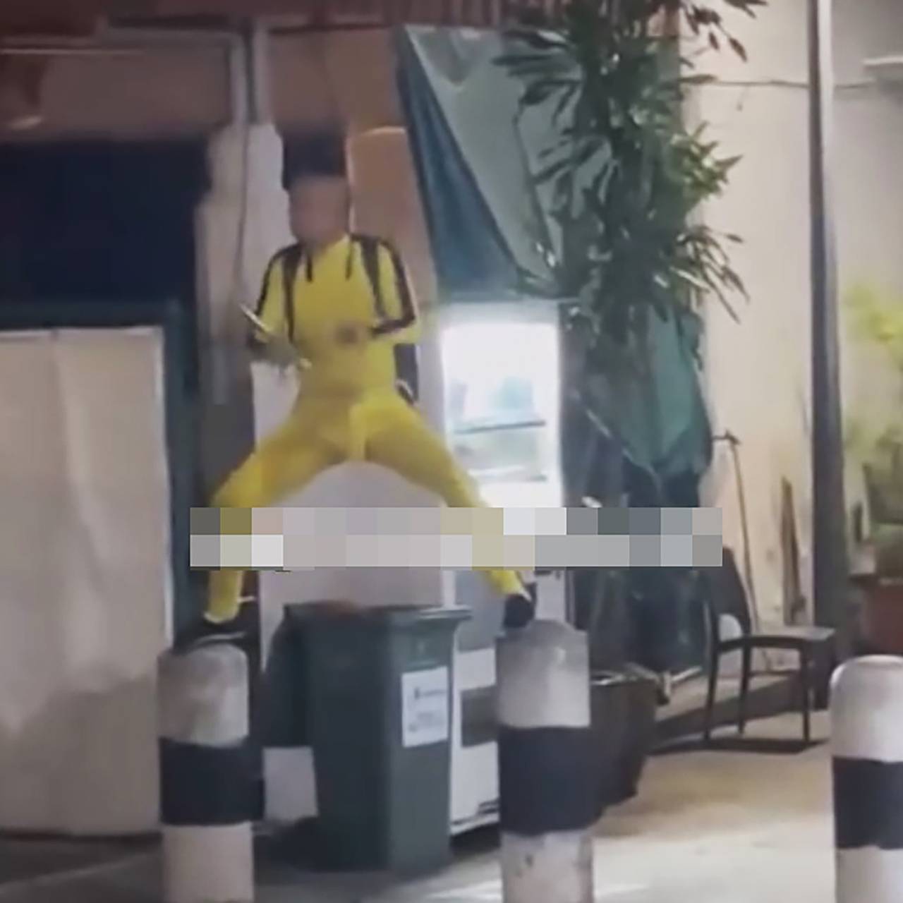 Мужчина решил изобразить Брюса Ли и попал в тюрьму на полгода