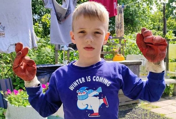 В Петербурге ищут мальчика, которого увез белый внедорожник. Задержан подозреваемый — прораб из ЛНР В Петербурге ищут мальчика, которого увез белый внедорожник. Задержан подозреваемый — прораб из ЛНР