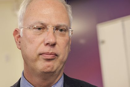 В России предложили проверить премьера Польши на родство с Эпштейном